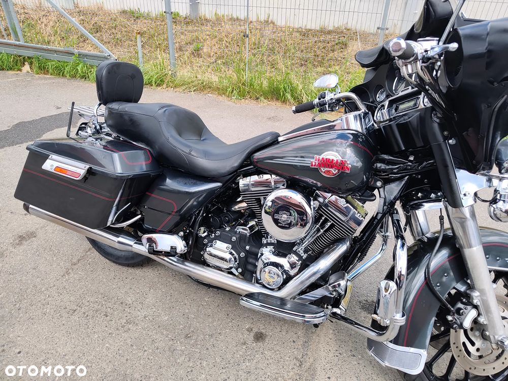 Harley-Davidson Touring Electra Glide - 8