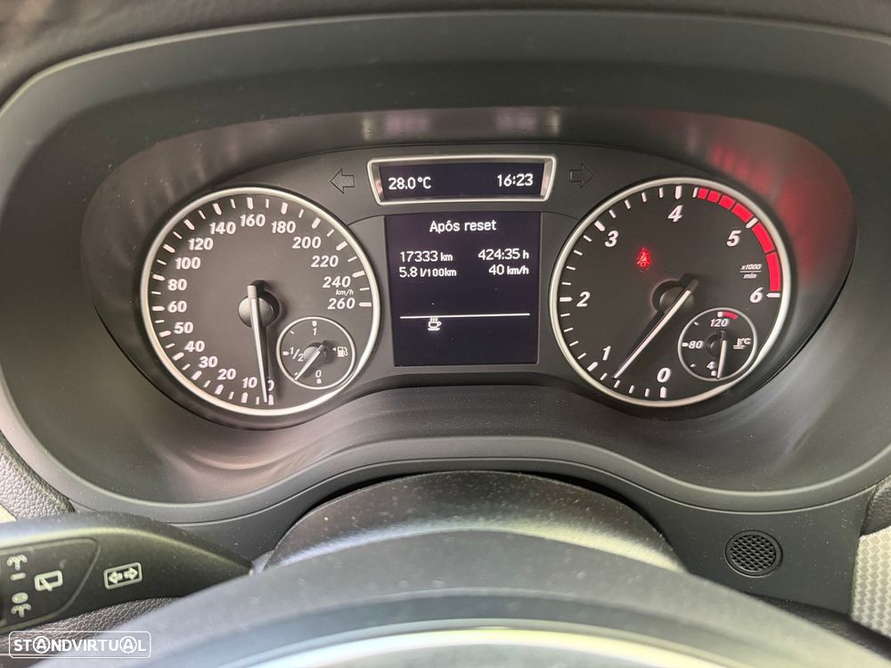 Mercedes-Benz B 200 CDI BlueEFFICIENCY - 13