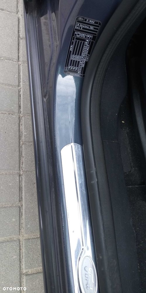 Ford S-Max - 8