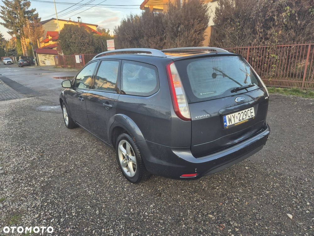 Ford Focus 1.8 TDCi Ambiente - 5