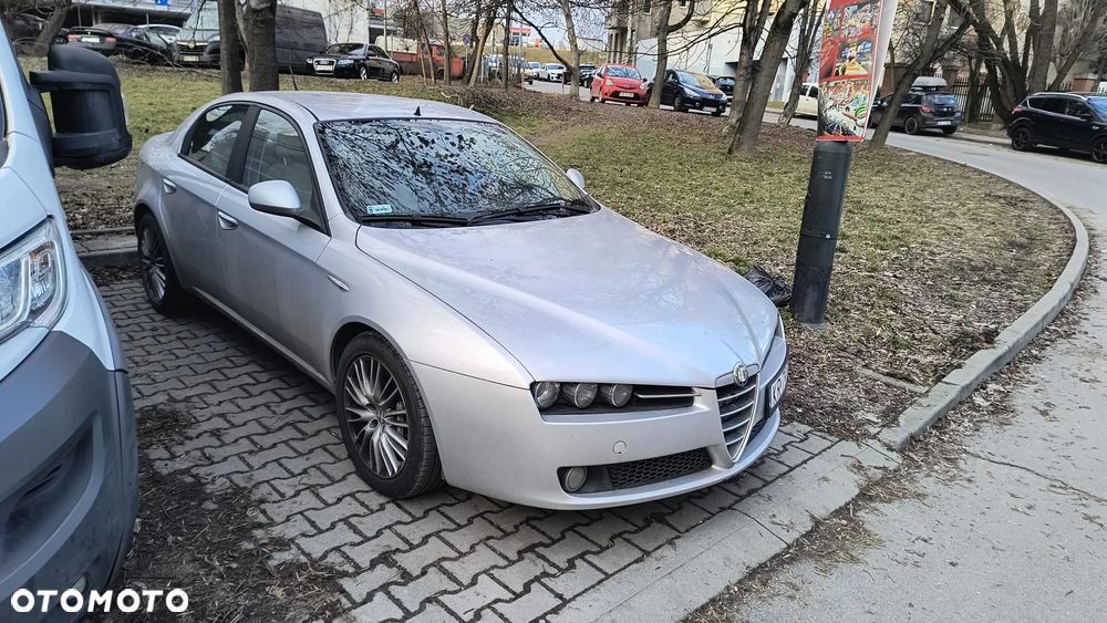 Alfa Romeo 159 - 2