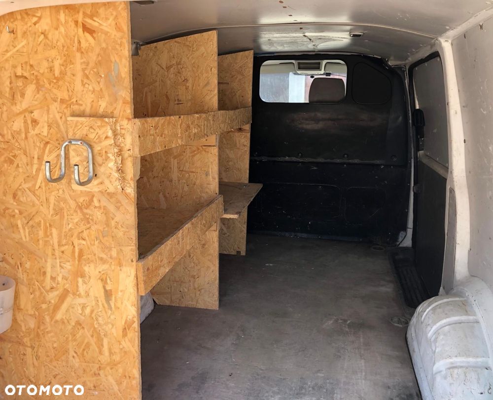 Volkswagen Transporter - 8