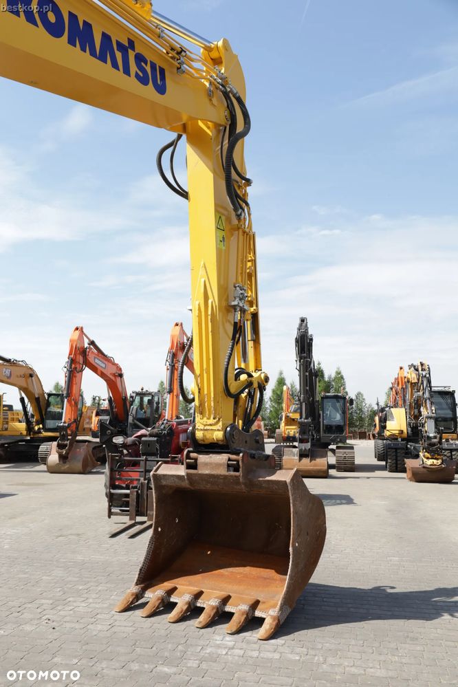 Komatsu PC210LC-11 - 14