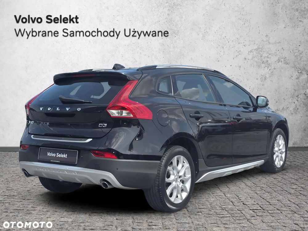 Volvo V40 Cross Country D3 Drive-E SCR Momentum - 5