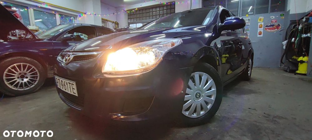 Hyundai i30 1.6 CRDi Comfort - 4