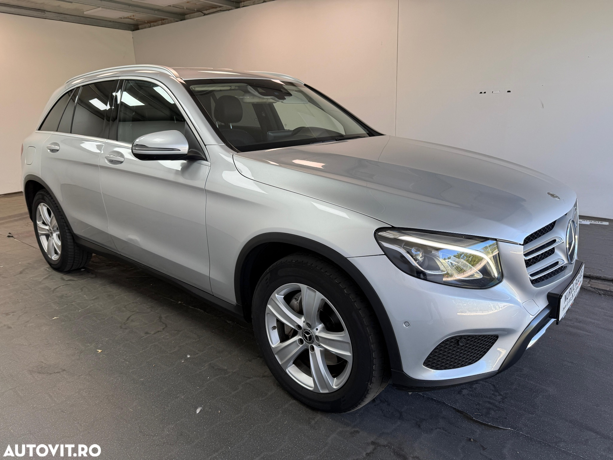 Mercedes-Benz GLC 220 d 4Matic 9G-TRONIC - 9