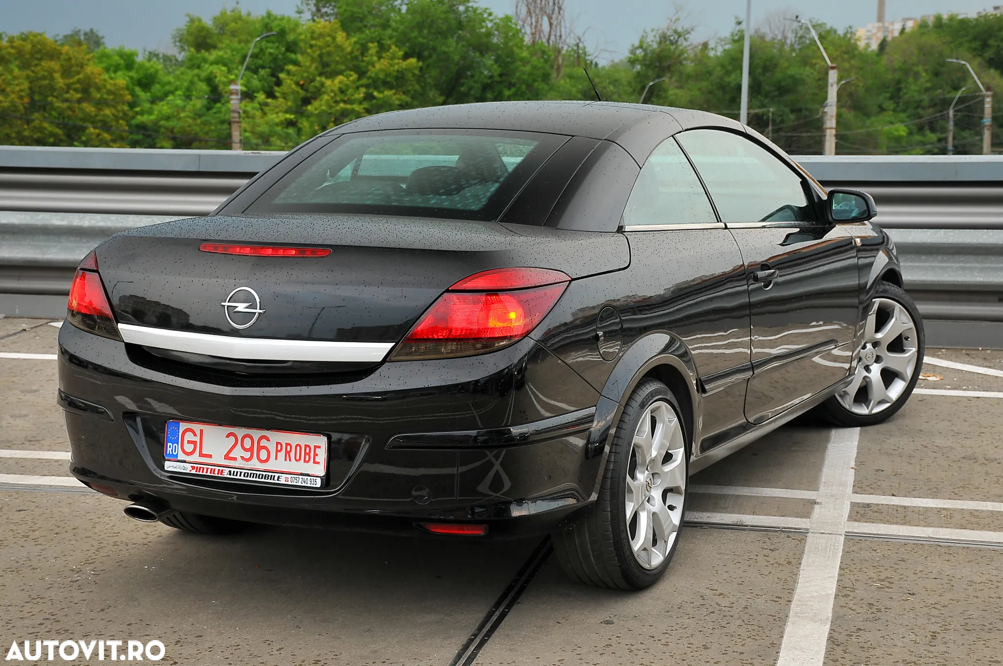 Opel Astra GTC 1.9 CDTI Cosmo - 9