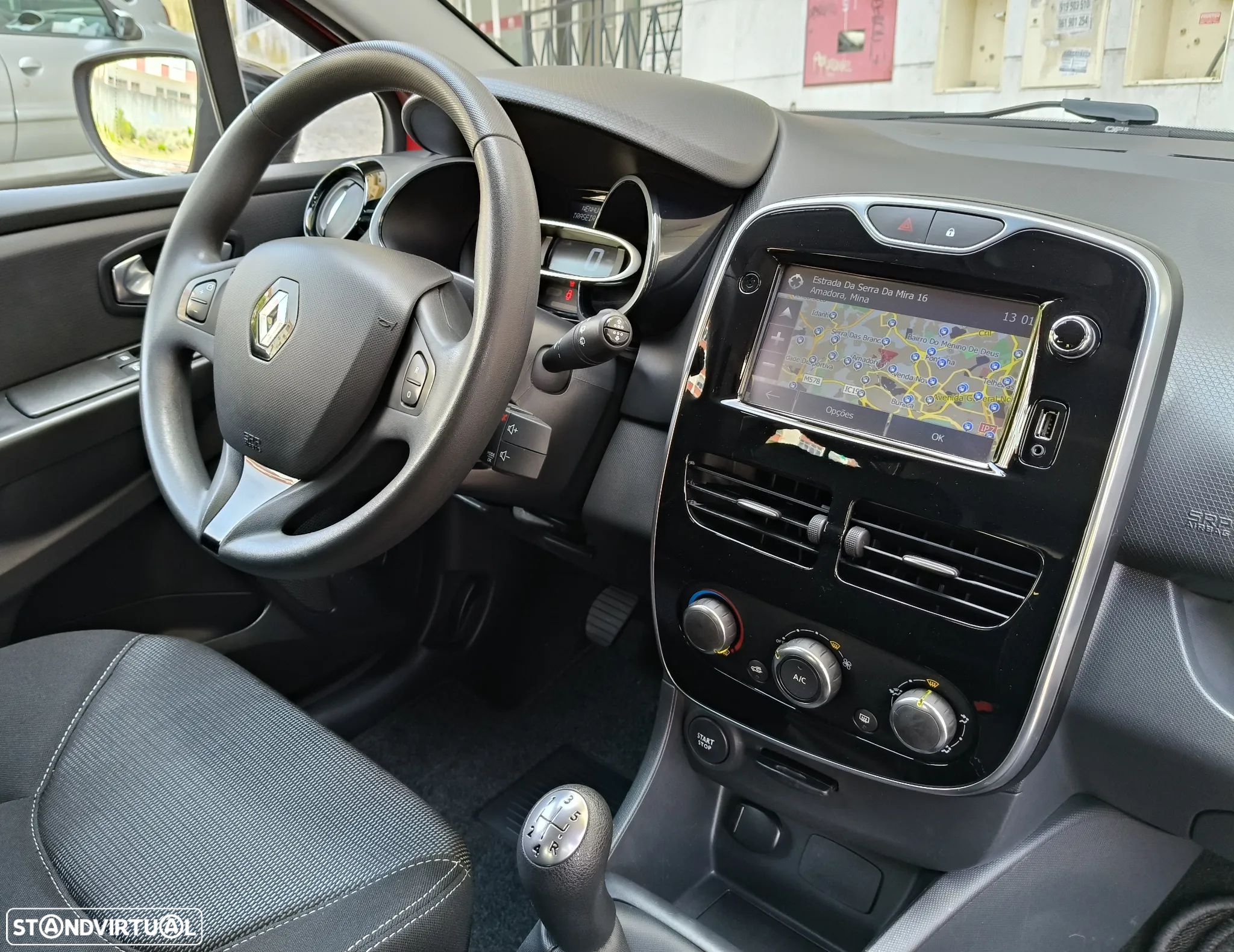 Renault Clio Sport Tourer 0.9 TCE Dynamique S - 18