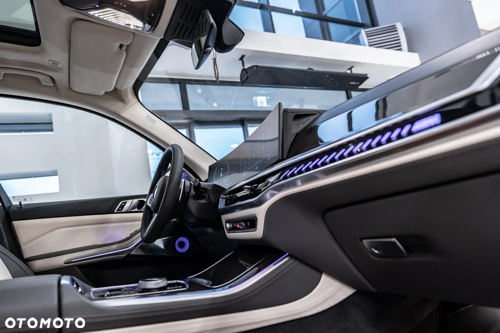 BMW X5 M M60i xDrive - 37