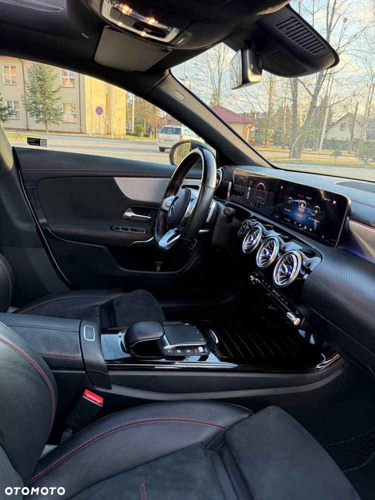 Mercedes-Benz CLA 200 AMG Line 7G-DCT - 8