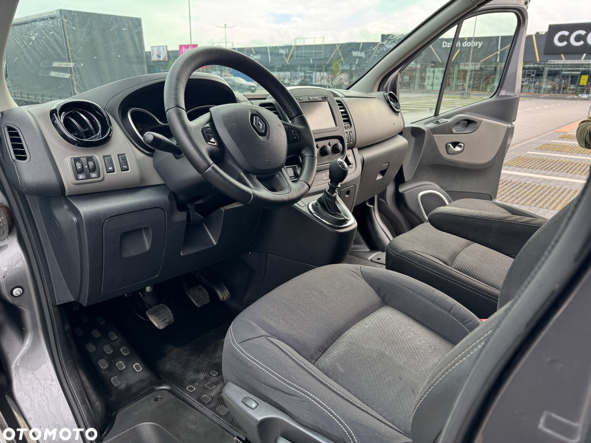 Renault Trafic - 21