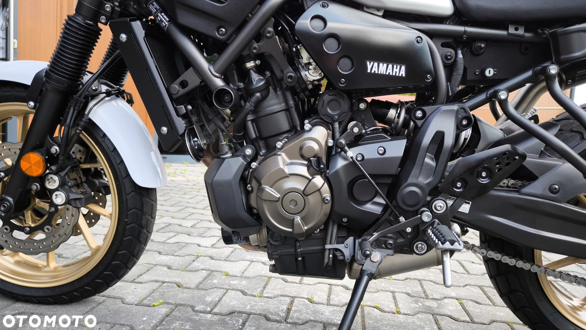 Yamaha XSR - 25