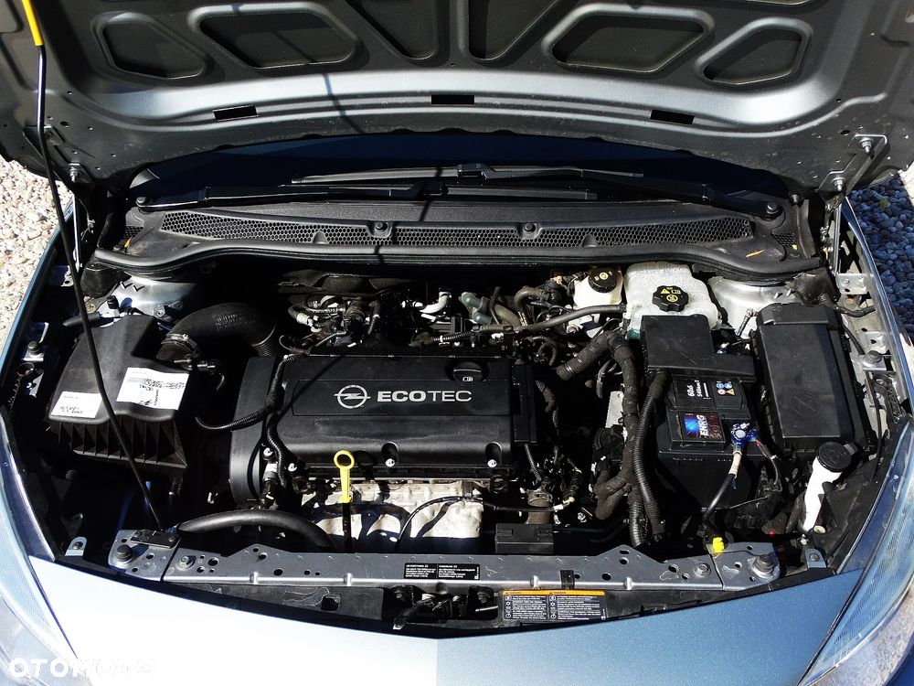 Opel Astra 1.6 Automatik Color Edition - 33