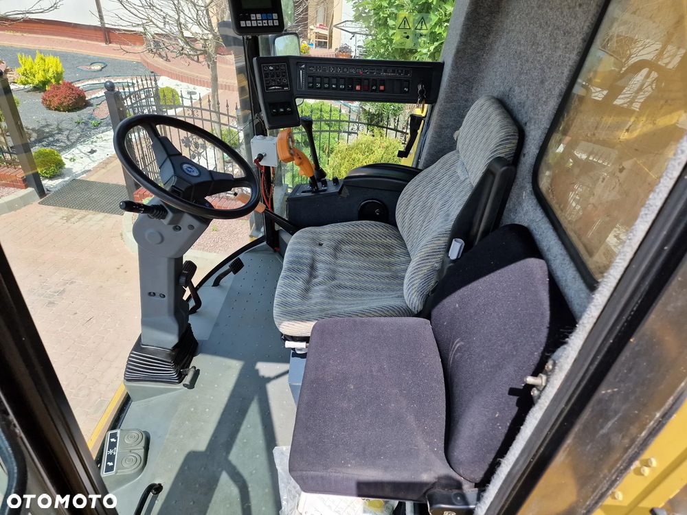 New Holland TF76, 6.1m, 1998r. - 7