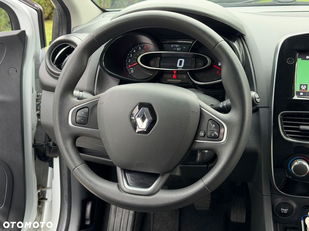Renault Clio 1.2 16V 75 Limited - 20
