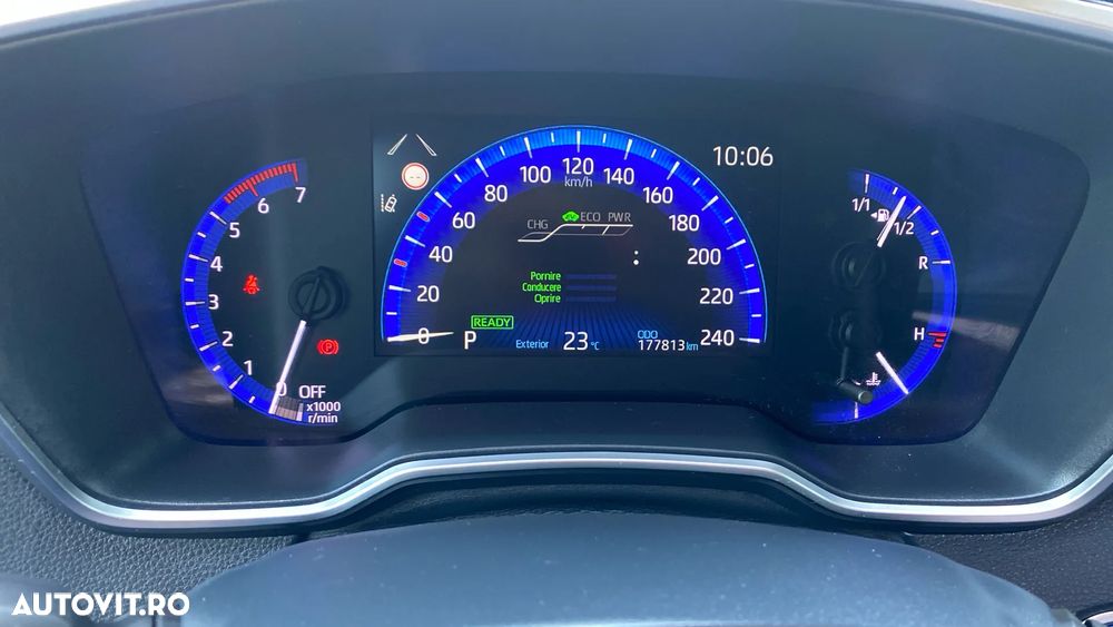 Toyota Corolla 1.8 HSD Dynamic - 10