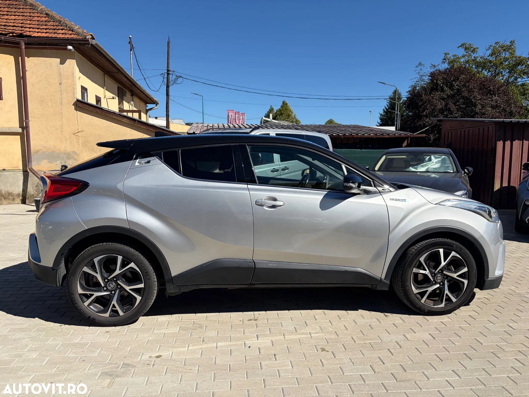 Toyota C-HR - 16