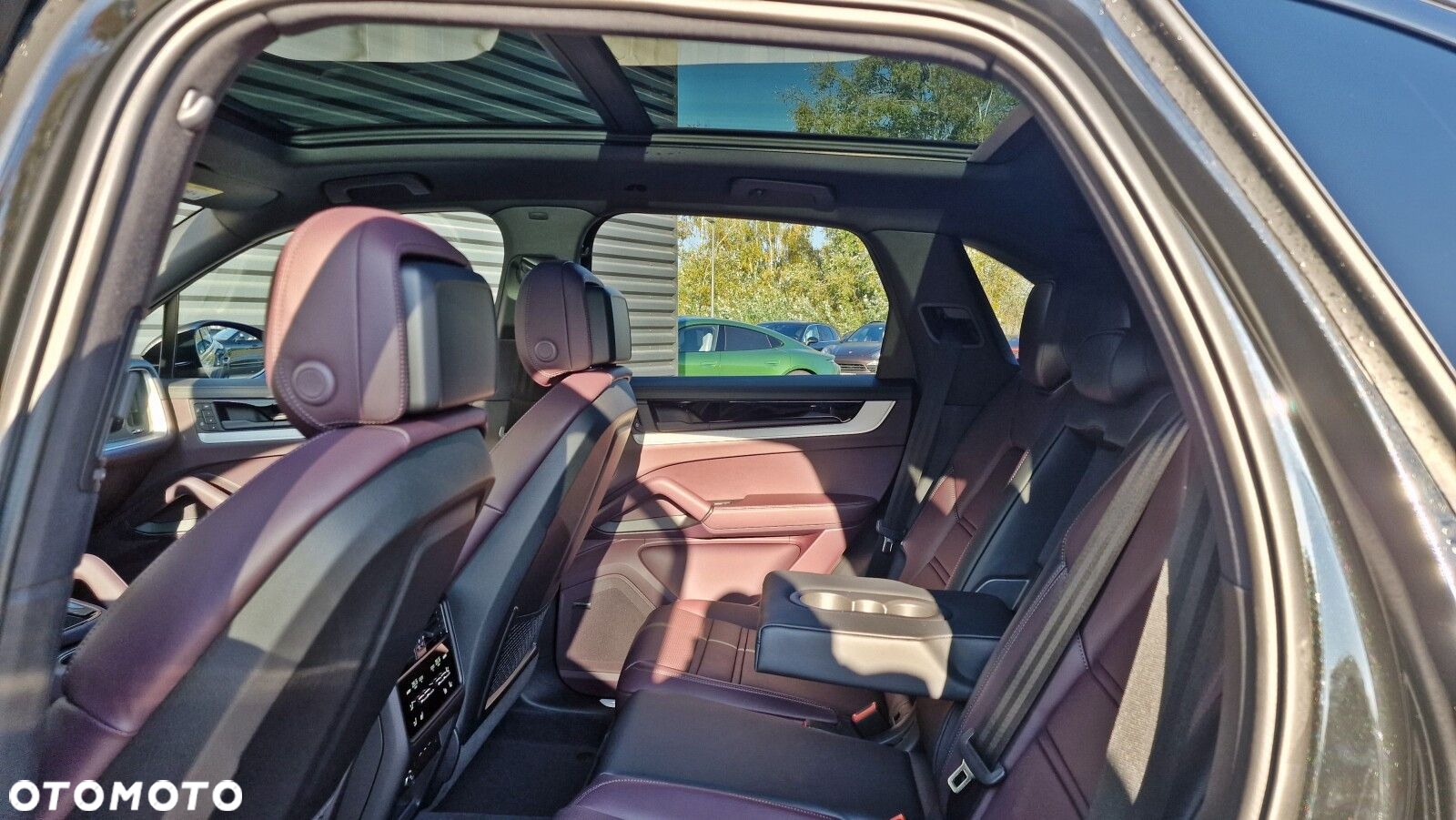 Porsche Cayenne - 10