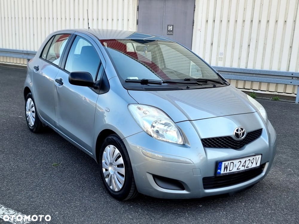 Toyota Yaris 1.0 Entry - 4