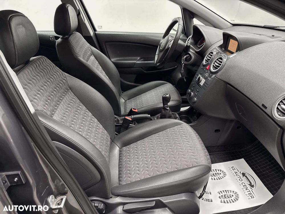 Opel Corsa 1.4 16V Innovation - 14