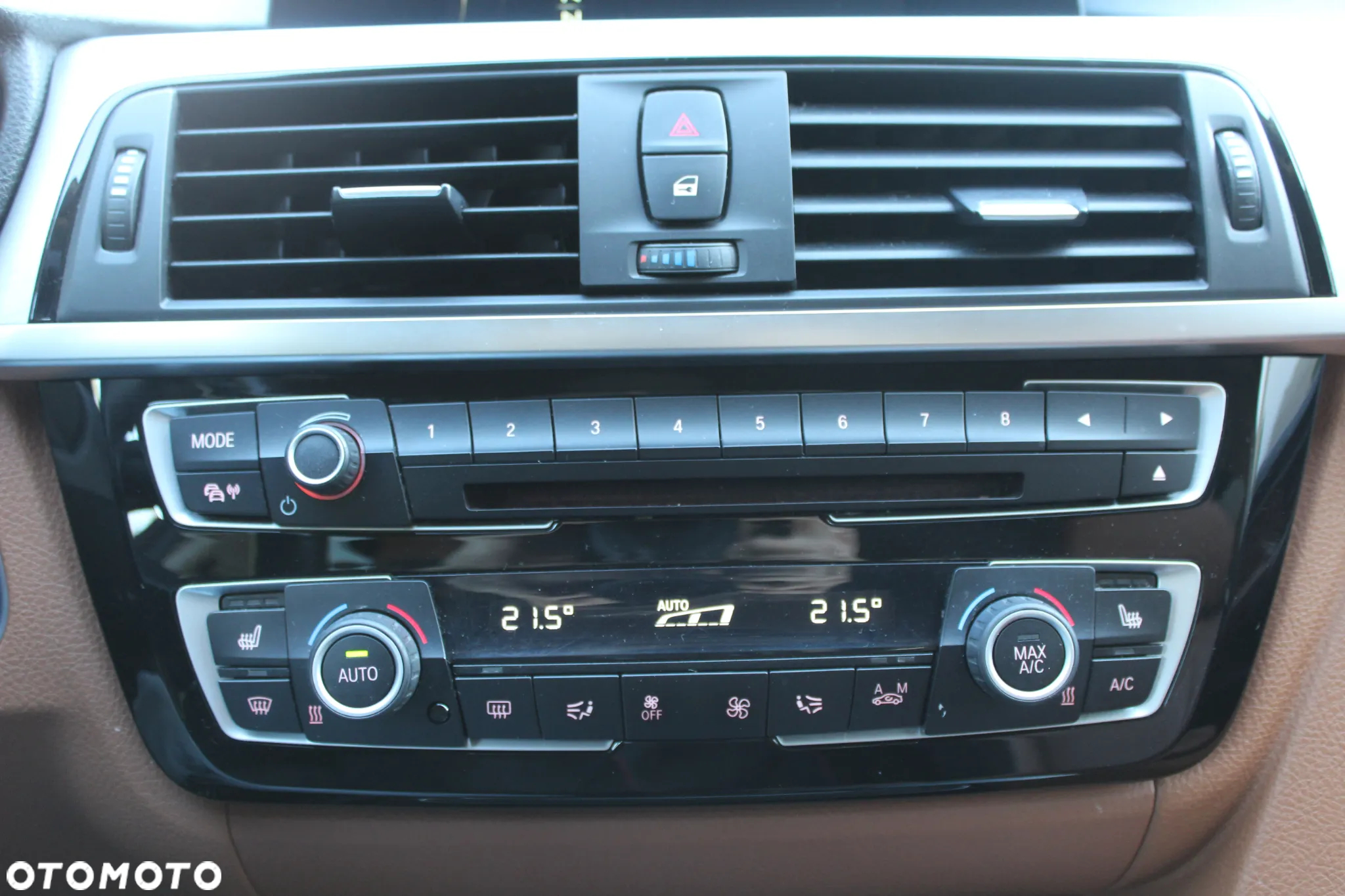 BMW Seria 3 316d Touring Luxury Line - 22