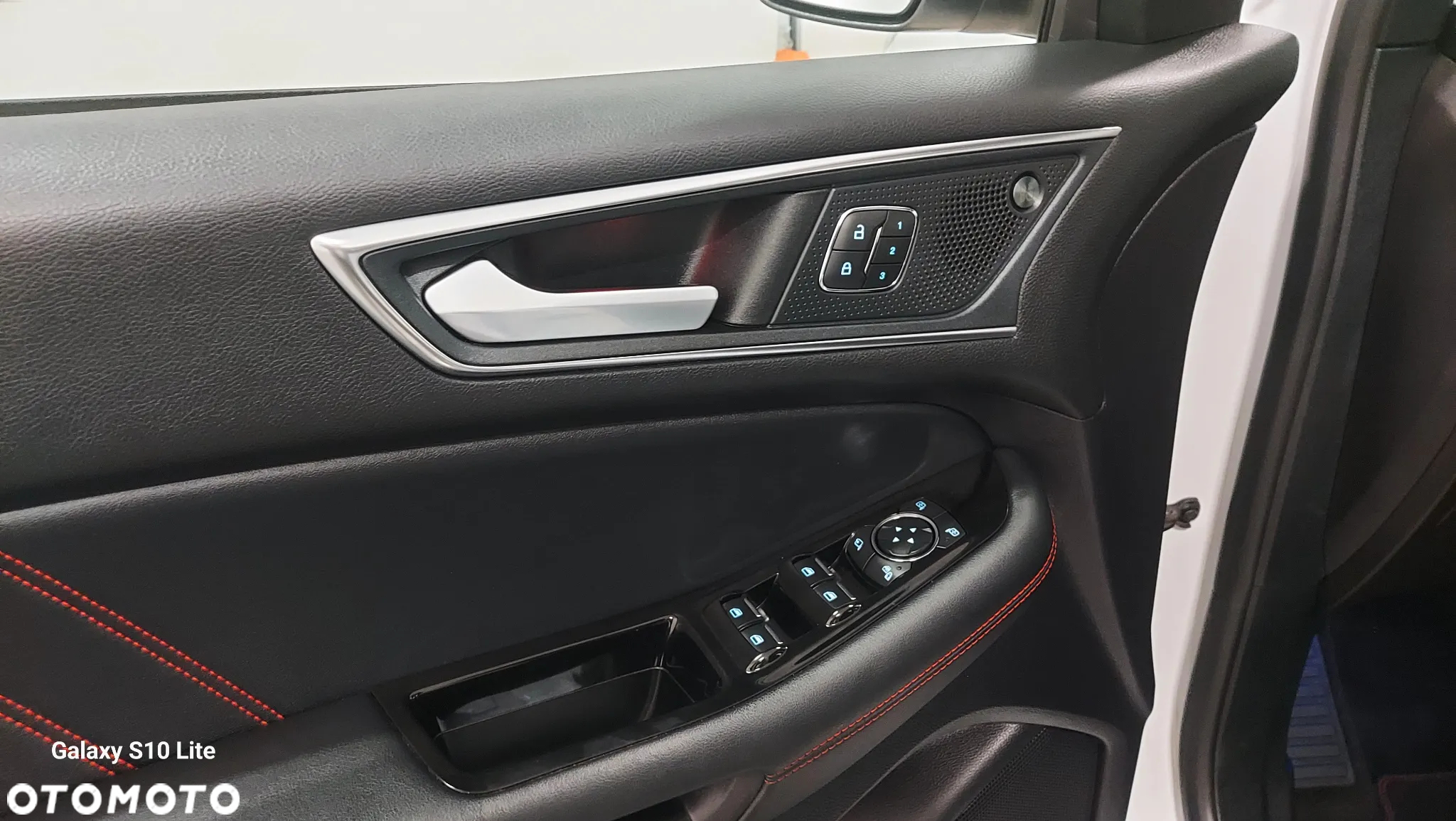 Ford Edge 2.0 EcoBlue Twin-Turbo 4WD ST-Line - 13