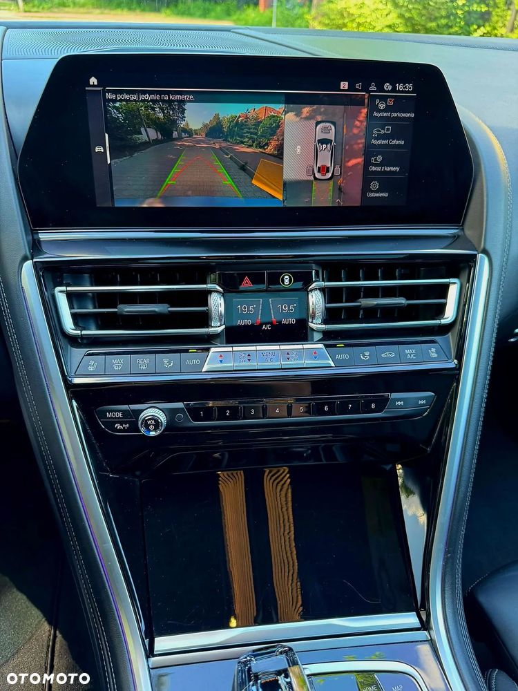 BMW Seria 8 M850i xDrive - 27