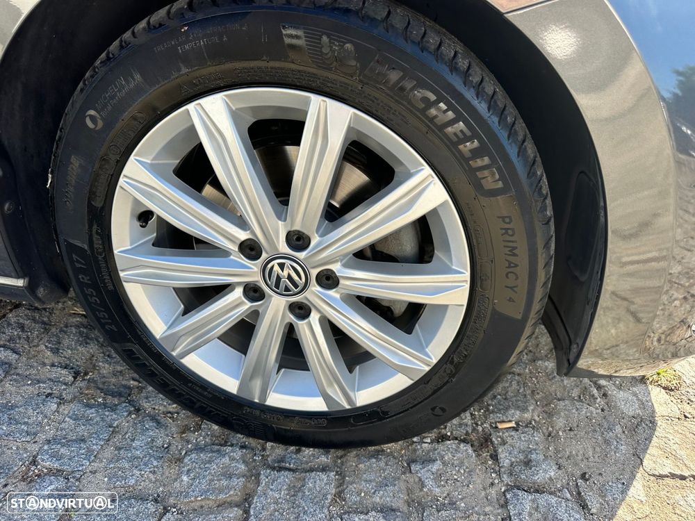 VW Touran 2.0 TDI Highline DSG - 26