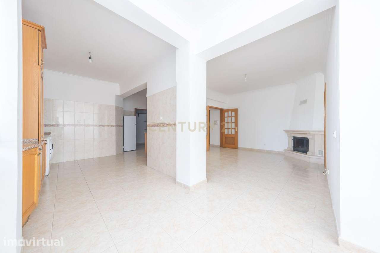 Apartamento T2 no Bairro do Liceu, em Setúbal - Grande imagem: 3/46