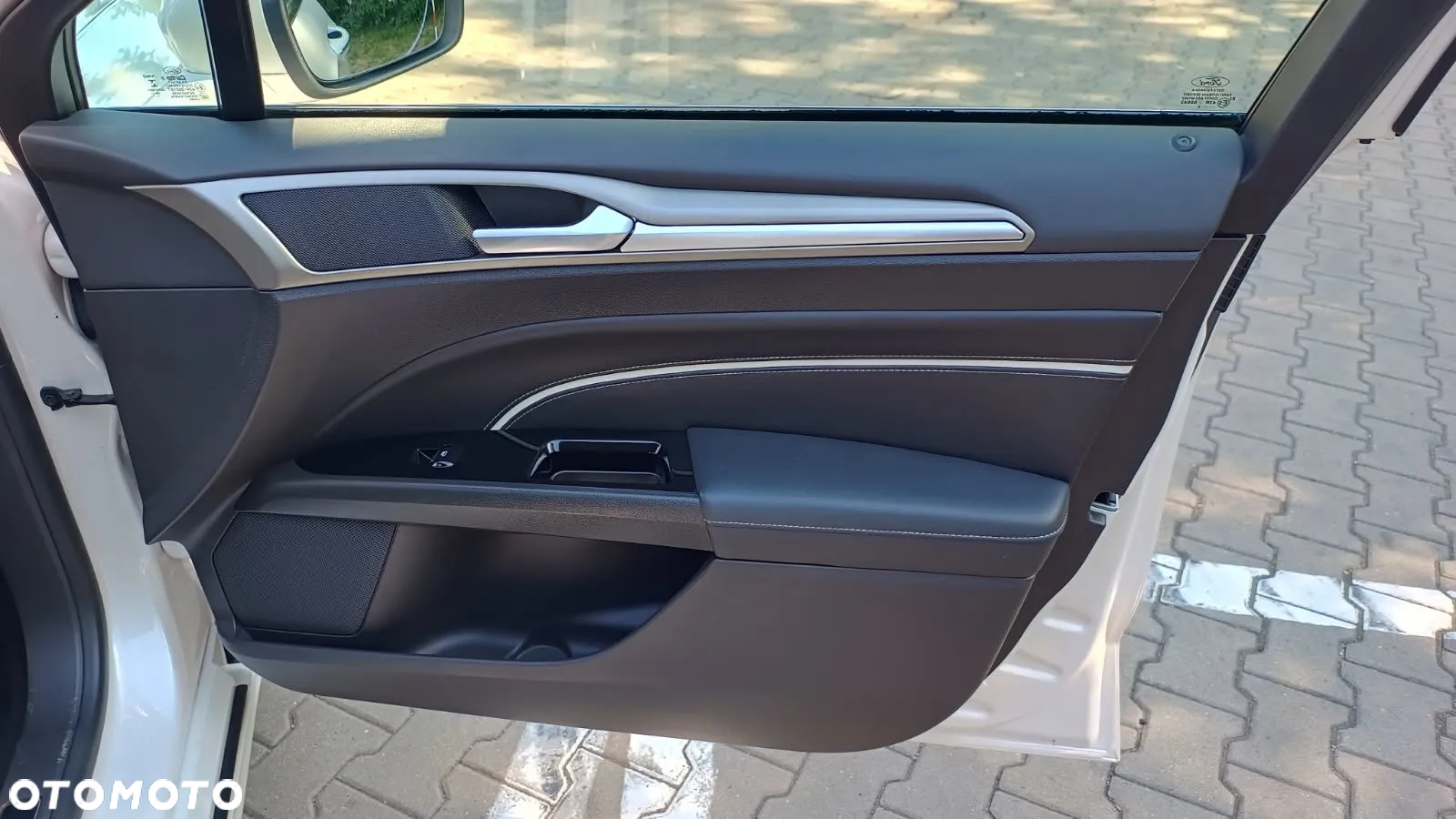Ford Mondeo Vignale 2.0 Hybrid - 24