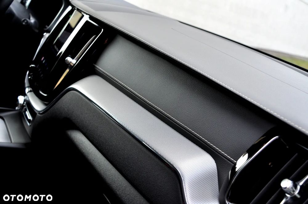 Volvo XC 60 B5 D AWD Geartronic Inscription - 30