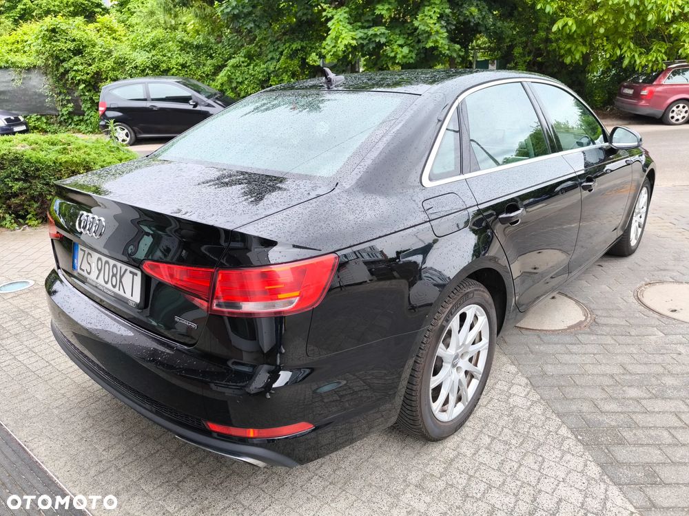 Audi A4 Limousine 45 TFSI mHEV Quattro S tronic - 4