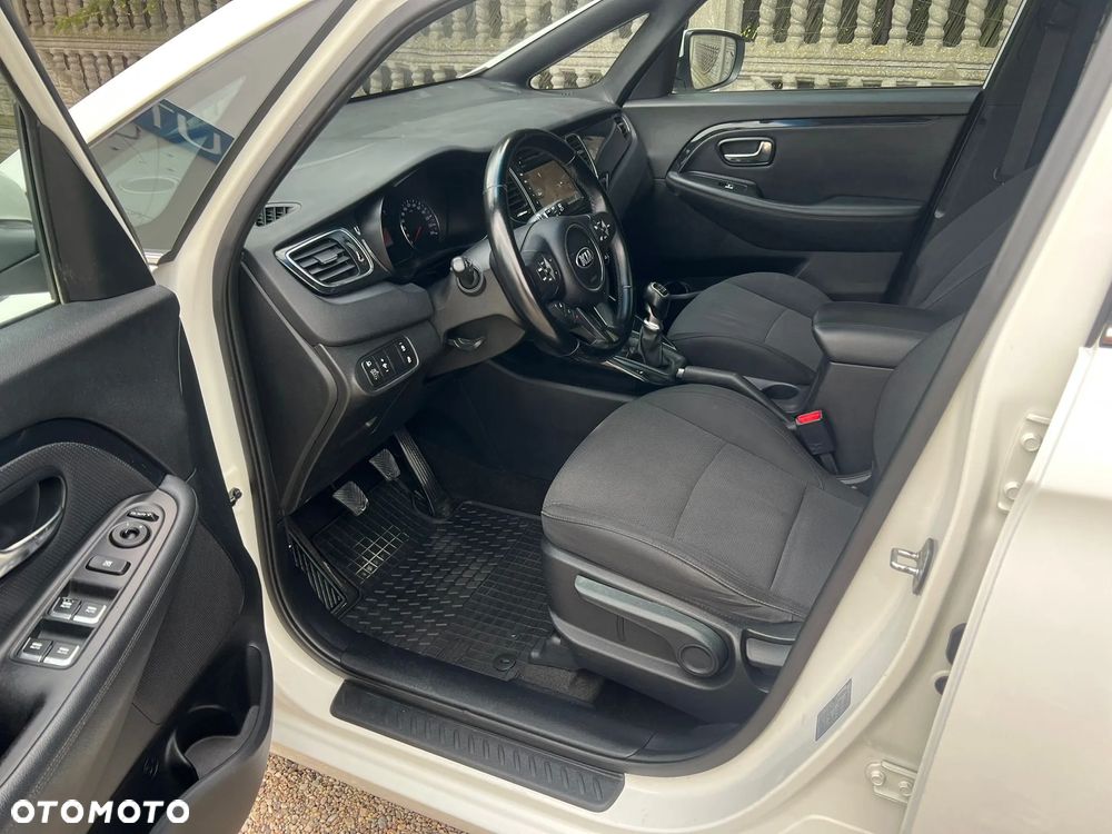 Kia Carens 1.7 CRDi XL 7os - 24
