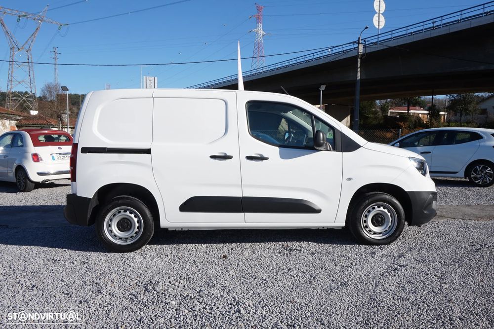 Opel Combo CDTI 102 Enjoy IVA dedutível - 8