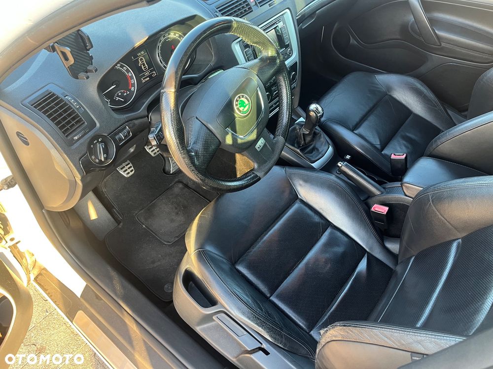 Skoda Octavia 2.0 TDI DPF RS - 6
