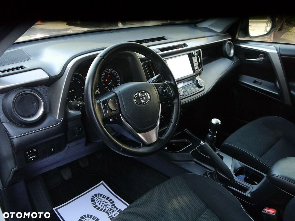 Toyota RAV4 2.0 D-4D Premium 4x2 - 8