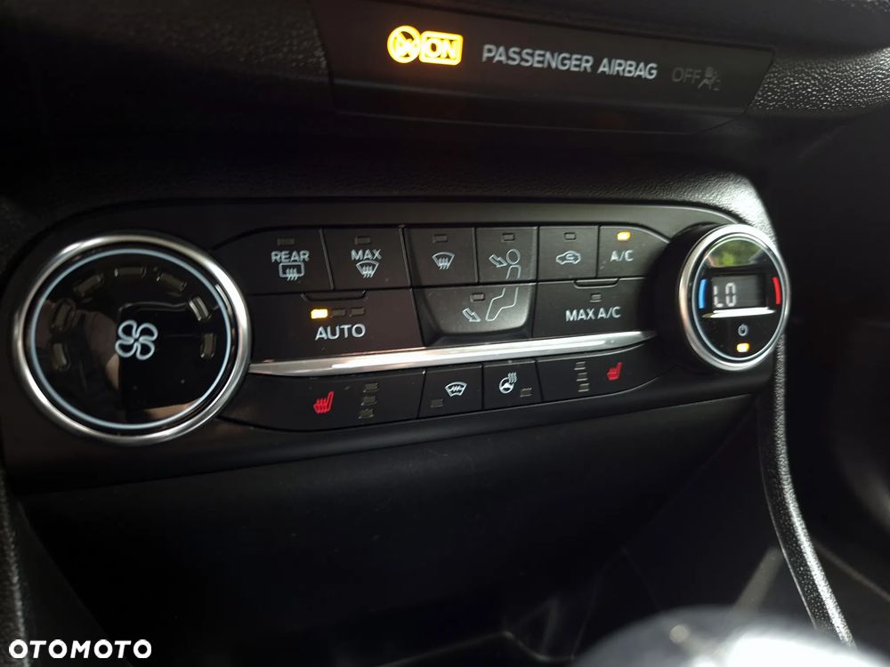 Ford Fiesta 1.1 S&S TITANIUM - 20