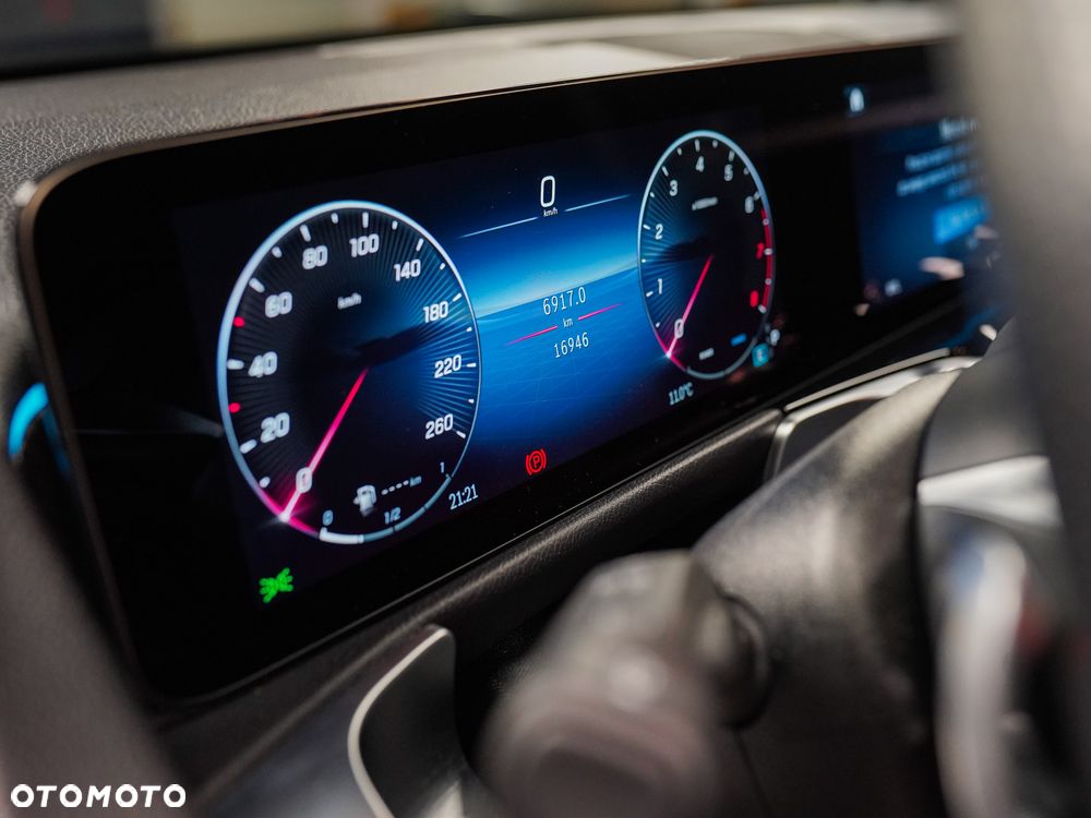 Mercedes-Benz GLB 200 AMG Line 7G-DCT - 37