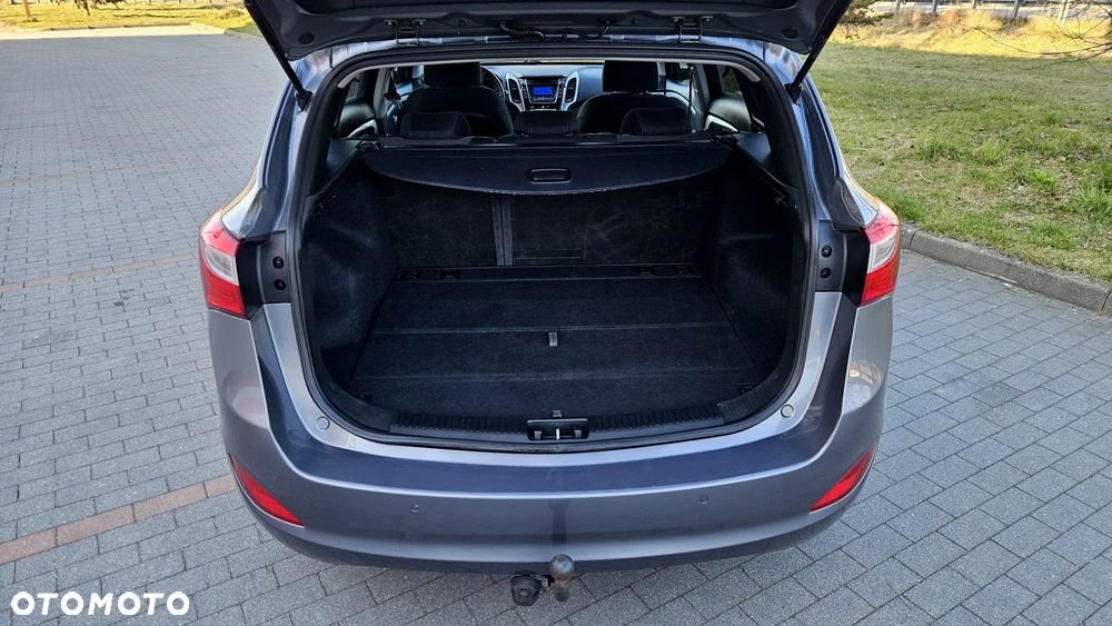 Hyundai i30 1.6 GDI BlueDrive Classic + - 21