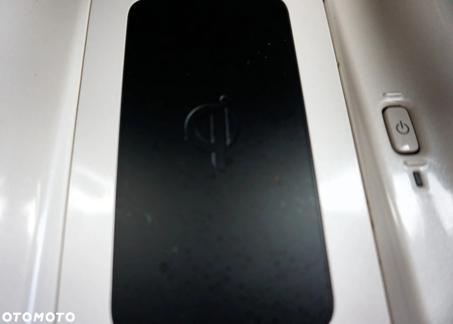 Toyota Prius 1.8 Hybrid Executive - 33