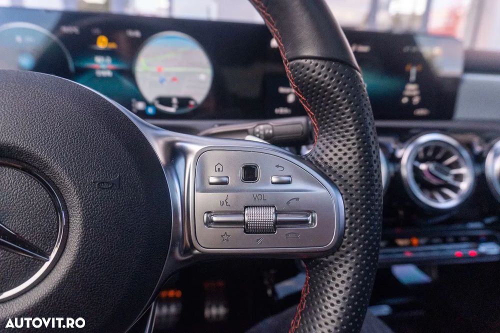 Mercedes-Benz CLA - 16