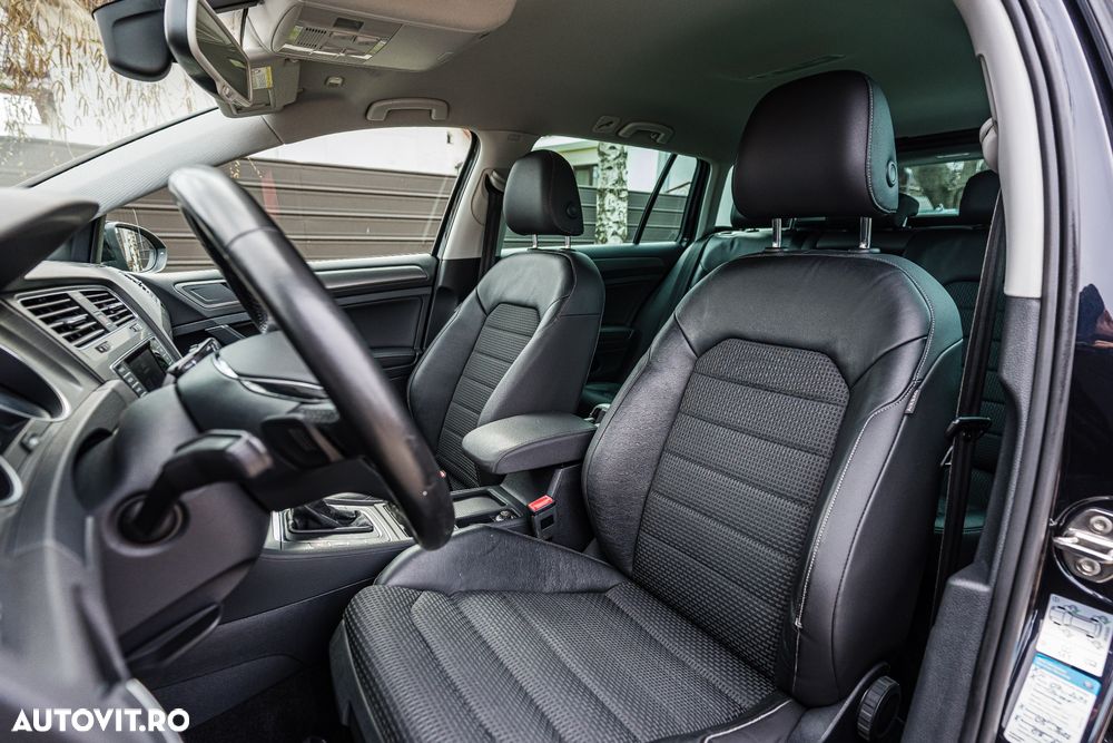 Volkswagen Golf 1.6 TDI BlueMotion Technology DSG Lounge - 19