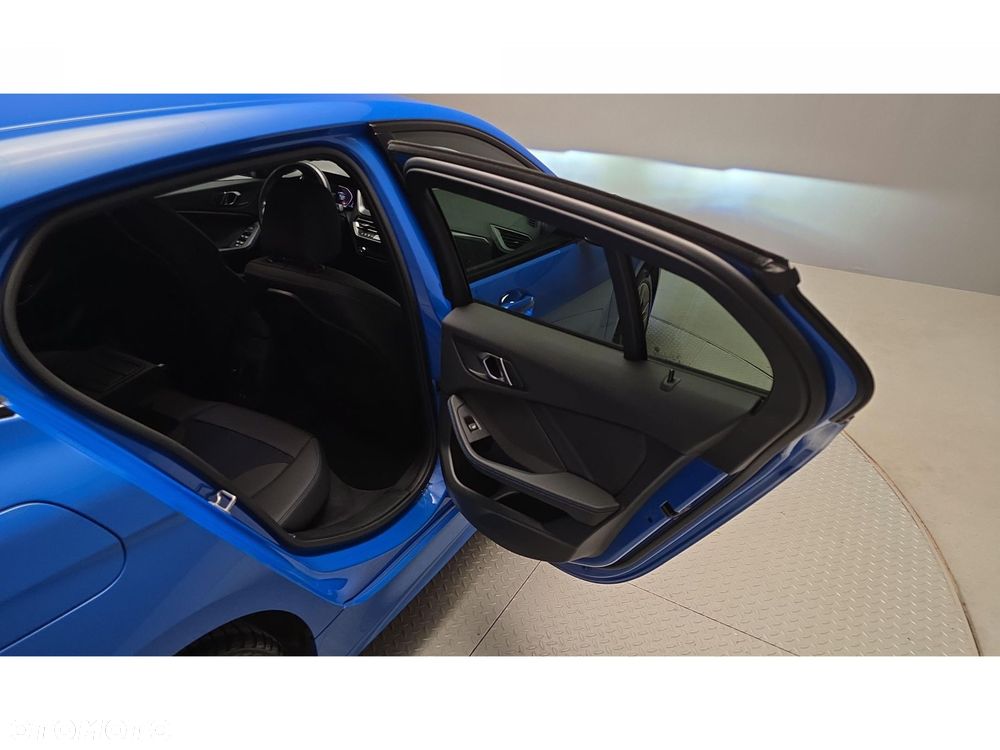 BMW Seria 1 118i - 29