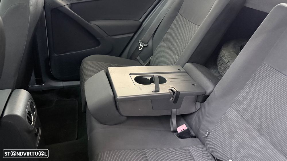 VW Tiguan 1.4 TSi Sport BlueMotion - 23