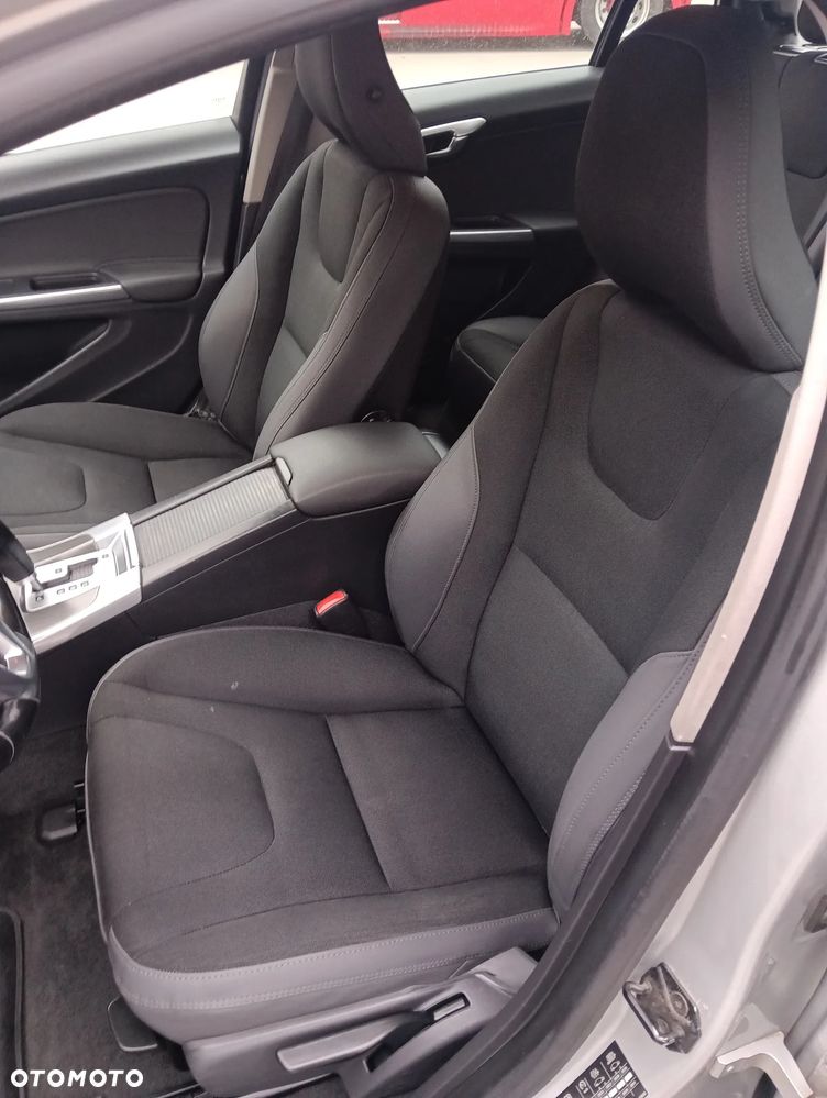 Volvo V60 - 12
