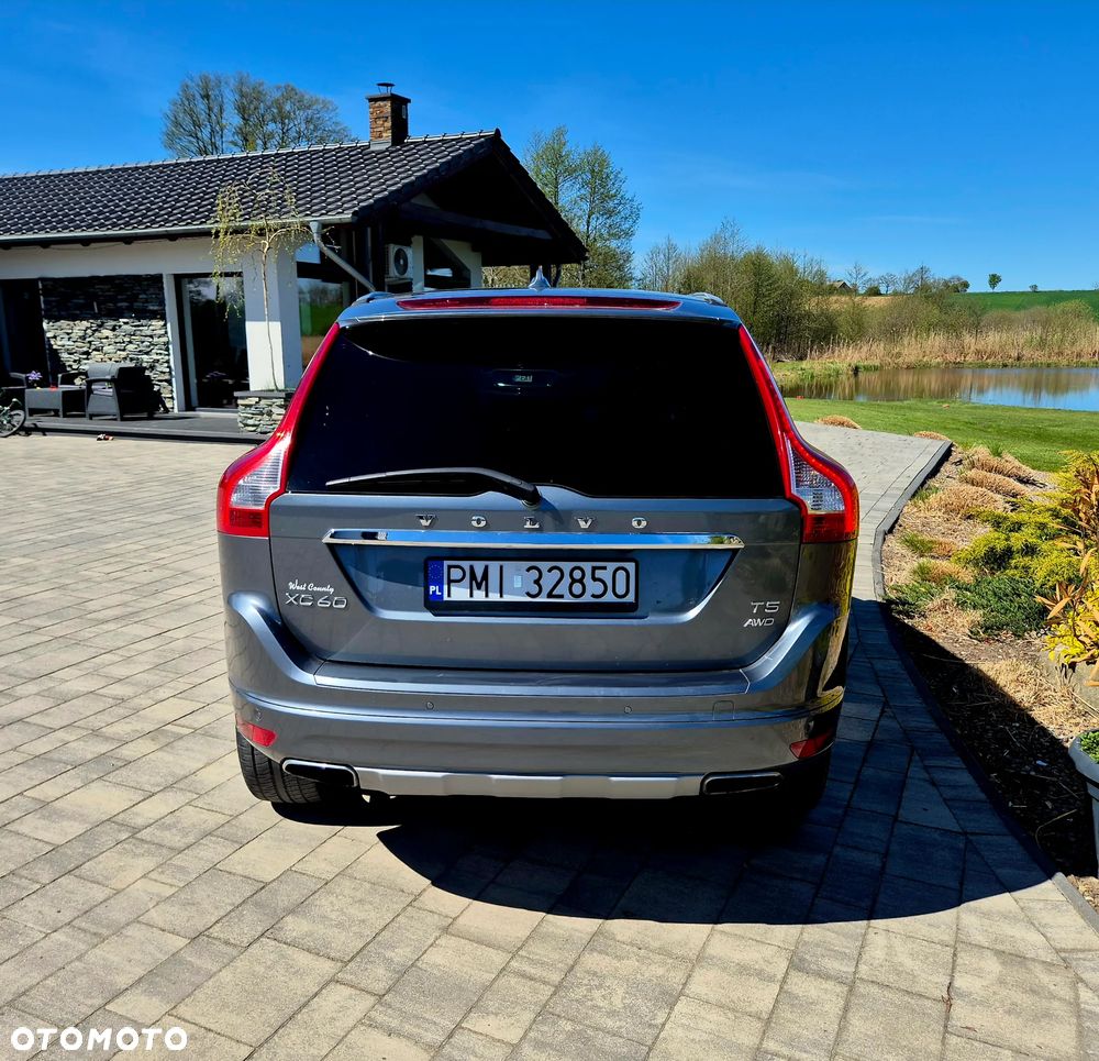 Volvo XC 60 - 6