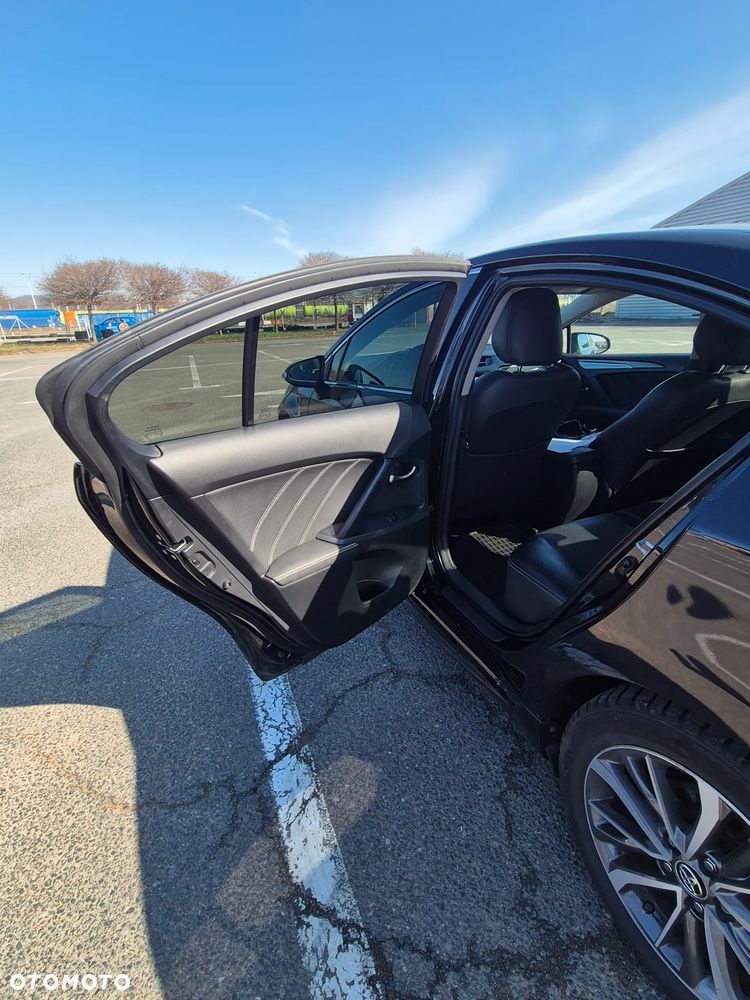 Toyota Avensis 2.0 D-4D Prestige - 10