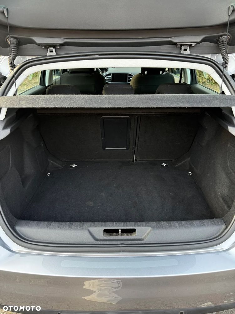 Peugeot 308 1.2 PureTech Allure S&S - 5