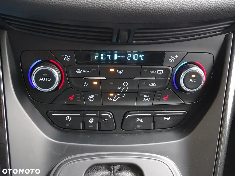 Ford Kuga 2.0 TDCi 4x4 ST-Line - 31
