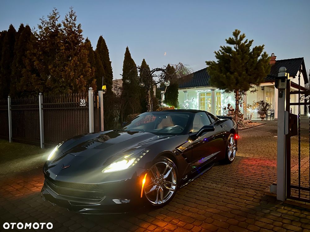 Chevrolet Corvette - 35